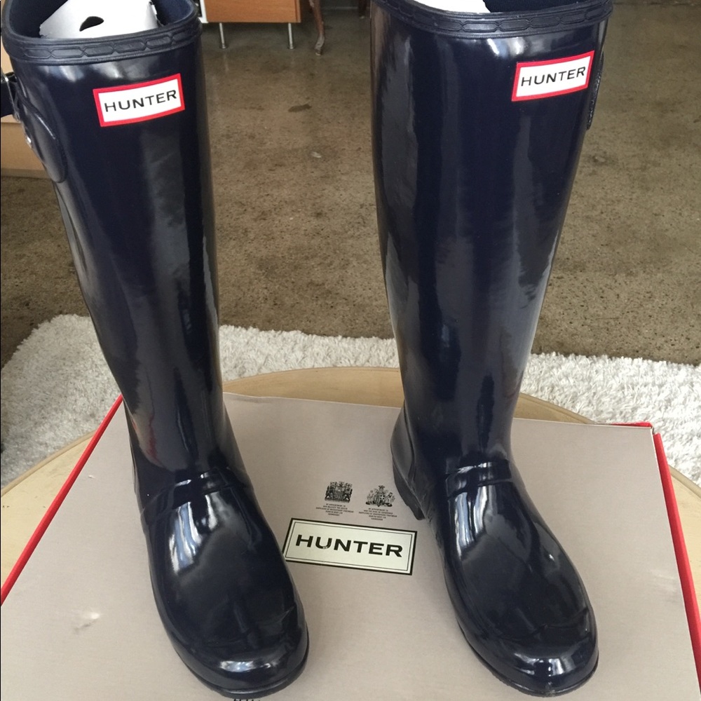 EUC Hunter Original Tall Gloss Boots Navy 9